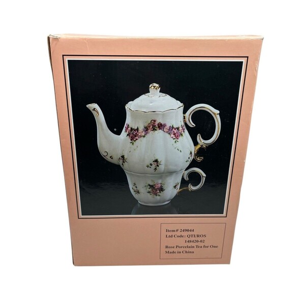 Porcelain Tea for One Set Rose Pattern with Gold Trim New in Box Made in China - Picture 1 of 3